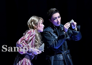 真風・潤 舞台写真／宙組東京公演『カジノ・ロワイヤル～我が名はボンド～』