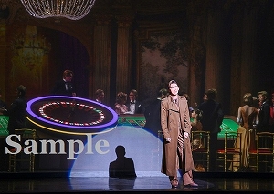 真風　他 舞台写真／宙組東京公演『カジノ・ロワイヤル～我が名はボンド～』