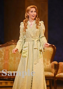 海乃美月 舞台写真／月組東急シアターオーブ公演『DEATH TAKES A HOLIDAY』