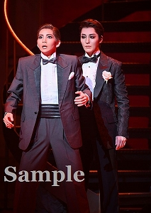 月城・夢奈 舞台写真／月組東急シアターオーブ公演『DEATH TAKES A HOLIDAY』