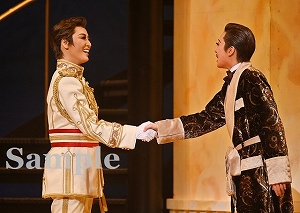 月城・風間 舞台写真／月組東急シアターオーブ公演『DEATH TAKES A HOLIDAY』