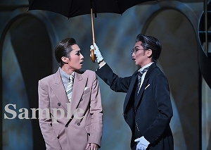 風間・佳城 舞台写真／月組東急シアターオーブ公演『DEATH TAKES A HOLIDAY』