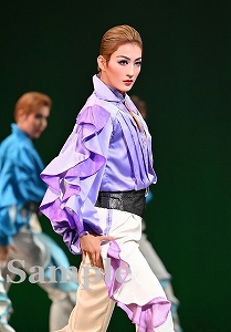 聖乃あすか 舞台写真／花組大劇場公演『鴛鴦歌合戦』『GRAND MIRAGE！』