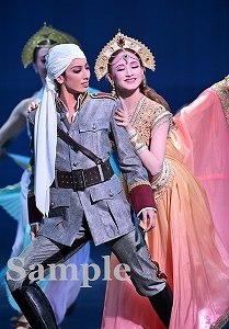 柚香・星風 舞台写真／花組大劇場公演『鴛鴦歌合戦』『GRAND MIRAGE！』