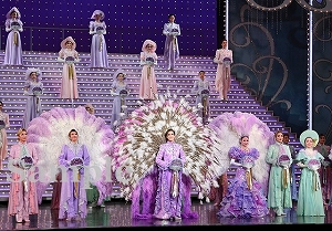 フィナーレ 舞台写真／花組大劇場公演『鴛鴦歌合戦』『GRAND MIRAGE！』