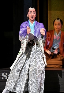 美空真瑠 舞台写真／花組新人公演『鴛鴦歌合戦』