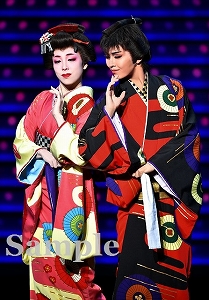 天城・朝葉 舞台写真／花組新人公演『鴛鴦歌合戦』