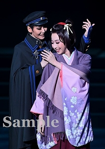 瑠風・山吹 舞台写真／宙組梅田芸術劇場シアター・ドラマシティ公演『大逆転裁判』