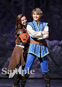 芹香・春乃 舞台写真／宙組東京建物 Brillia HALL公演『Xcalibur エクスカリバー』