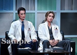 和希・眞ノ宮 舞台写真／雪組梅田芸術劇場シアター・ドラマシティ公演『双曲線上のカルテ』