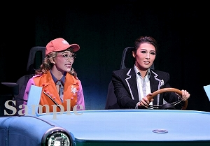 瑠皇・花妃 舞台写真／月組新人公演『フリューゲル―君がくれた翼―』