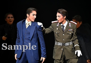 瑠皇・雅 舞台写真／月組新人公演『フリューゲル―君がくれた翼―』