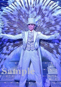 彩風咲奈 舞台写真／雪組大劇場公演『ボイルド・ドイル・オンザ・トイル・トレイル』『FROZEN HOLIDAY』