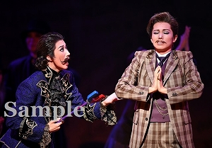 彩風・縣 舞台写真／雪組大劇場公演『ボイルド・ドイル・オンザ・トイル・トレイル』『FROZEN HOLIDAY』