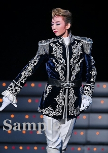 凪七瑠海 舞台写真／花組全国ツアー公演『激情』『GRAND MIRAGE！』