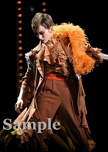 柚香光 舞台写真／花組昭和女子大学人見記念講堂公演『BE SHINING!!』