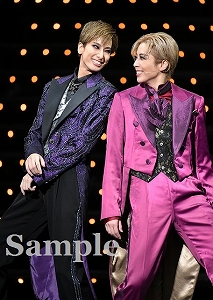 柚香・紅羽 舞台写真／花組昭和女子大学人見記念講堂公演『BE SHINING!!』