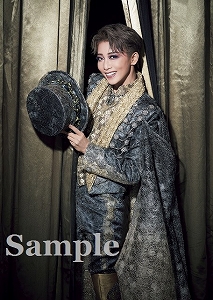 礼真琴 2Lスチール写真／星組『RRR×TAKA″R″AZUKA～√Bheem～』『VIOLETOPIA』