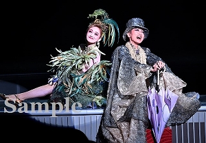 礼・舞空 舞台写真／星組大劇場公演『RRR×TAKA″R″AZUKA～√Bheem～』『VIOLETOPIA』