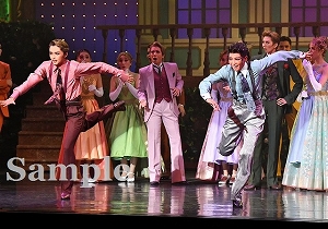 礼・暁 舞台写真／星組大劇場公演『RRR×TAKA″R″AZUKA～√Bheem～』『VIOLETOPIA』