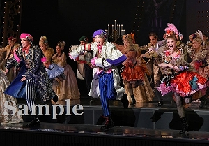 礼・暁・舞空 舞台写真／星組大劇場公演『RRR×TAKA″R″AZUKA～√Bheem～』『VIOLETOPIA』