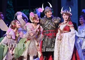 彩風・夢白・野々花・華純 舞台写真／雪組東京公演『ボイルド・ドイル・オンザ・トイル・トレイル』『FROZEN HOLIDAY』