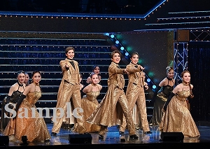 鳳月　他 舞台写真／月組梅田芸術劇場メインホール公演『G.O.A.T』