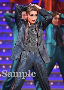 礼真琴 舞台写真／星組東京公演『RRR×TAKA″R″AZUKA～√Bheem～』『VIOLETOPIA』