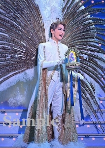 礼真琴 舞台写真／星組東京公演『RRR×TAKA″R″AZUKA～√Bheem～』『VIOLETOPIA』