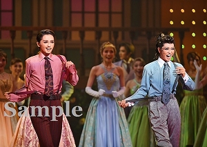 礼・暁 舞台写真／星組東京公演『RRR×TAKA″R″AZUKA～√Bheem～』『VIOLETOPIA』