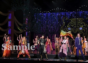 礼　他 舞台写真／星組東京公演『RRR×TAKA″R″AZUKA～√Bheem～』『VIOLETOPIA』