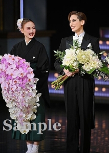 柚香・星風 舞台写真/「柚香光サヨナラショー」