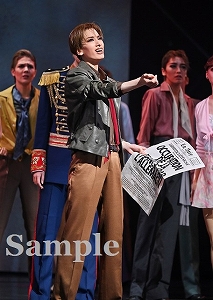 柚香光 舞台写真/花組東京公演『アルカンシェル』