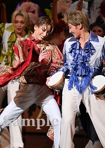 柚香・帆純 舞台写真/花組東京公演『アルカンシェル』