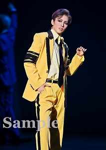 彩風咲奈 舞台写真／雪組相模女子大学グリーンホール公演『ALL BY MYSELF』