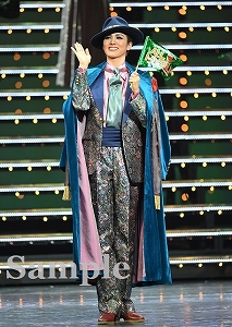 彩風咲奈 舞台写真／雪組相模女子大学グリーンホール公演『ALL BY MYSELF』