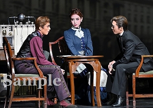 鳳月・風間・天紫 舞台写真／月組東京公演『Eternal Voice 消え残る想い』『Grande TAKARAZUKA 110!』