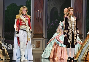 彩風・朝美 舞台写真/雪組大劇場公演『ベルサイユのばら』―フェルゼン編―