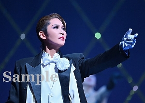 瑠風輝 舞台写真／宙組東京宝塚劇場特別公演『Le Grand Escalier ―ル・グラン・エスカリエ―』