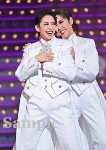 桜木・秋奈 舞台写真／宙組東京宝塚劇場特別公演『Le Grand Escalier ―ル・グラン・エスカリエ―』