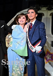 礼・舞空 舞台写真／星組大劇場公演『記憶にございません！』『Tiara Azul ―Destino―』