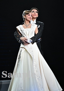 礼・舞空 舞台写真／「舞空瞳サヨナラショー」