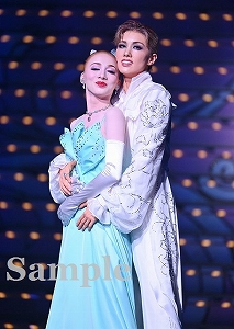 彩風・夢白 舞台写真／雪組東京公演『ベルサイユのばら』―フェルゼン編―