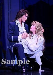 朝美・縣 舞台写真／雪組東京公演『ベルサイユのばら』―フェルゼン編―