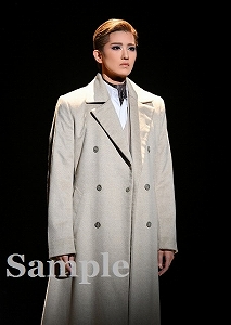 礼華はる 舞台写真／月組全国ツアー公演『琥珀色の雨にぬれて』『Grande TAKARAZUKA 110!』