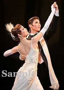 水美・天紫 舞台写真／月組全国ツアー公演『琥珀色の雨にぬれて』『Grande TAKARAZUKA 110!』