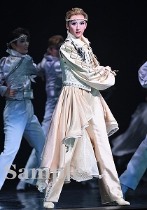 凪七瑠海 舞台写真／花組大劇場公演『エンジェリックライ』『Jubilee』