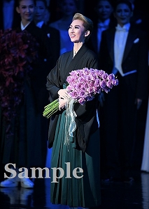 凪七瑠海 舞台写真/「凪七瑠海サヨナラショー」