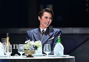 御剣海 舞台写真／星組新人公演『記憶にございません！』