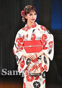 山吹ひばり 舞台写真／宙組宝塚バウホール公演『MY BLUE HEAVEN―わたしのあおぞら―』